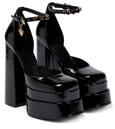 versace medusa aevitas satin platform pumps - black - pumps|versace aevitas pointy platform pumps.